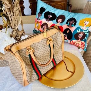Gucci Bag Vintage Bag Classic doctor bag type from a Smoke Free Home